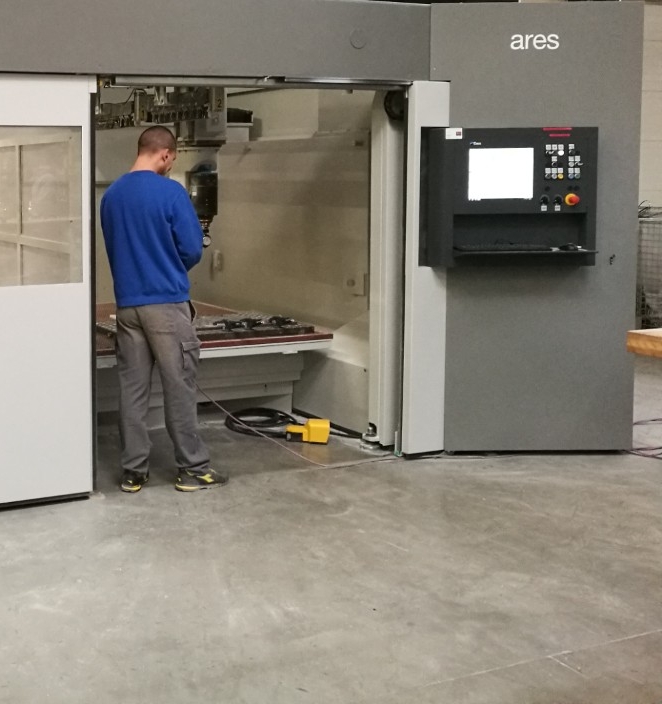 Nouveau centre d'usinage pour matériaux plastiques et composites